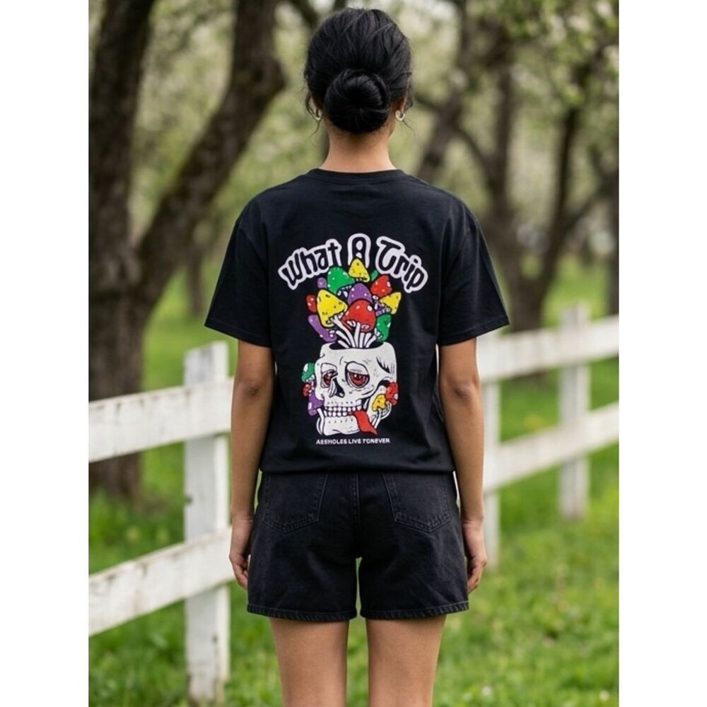 NWT Assholes Live Forever Unisex Black Short Sleeve Graphic Tee Shirt - Size L